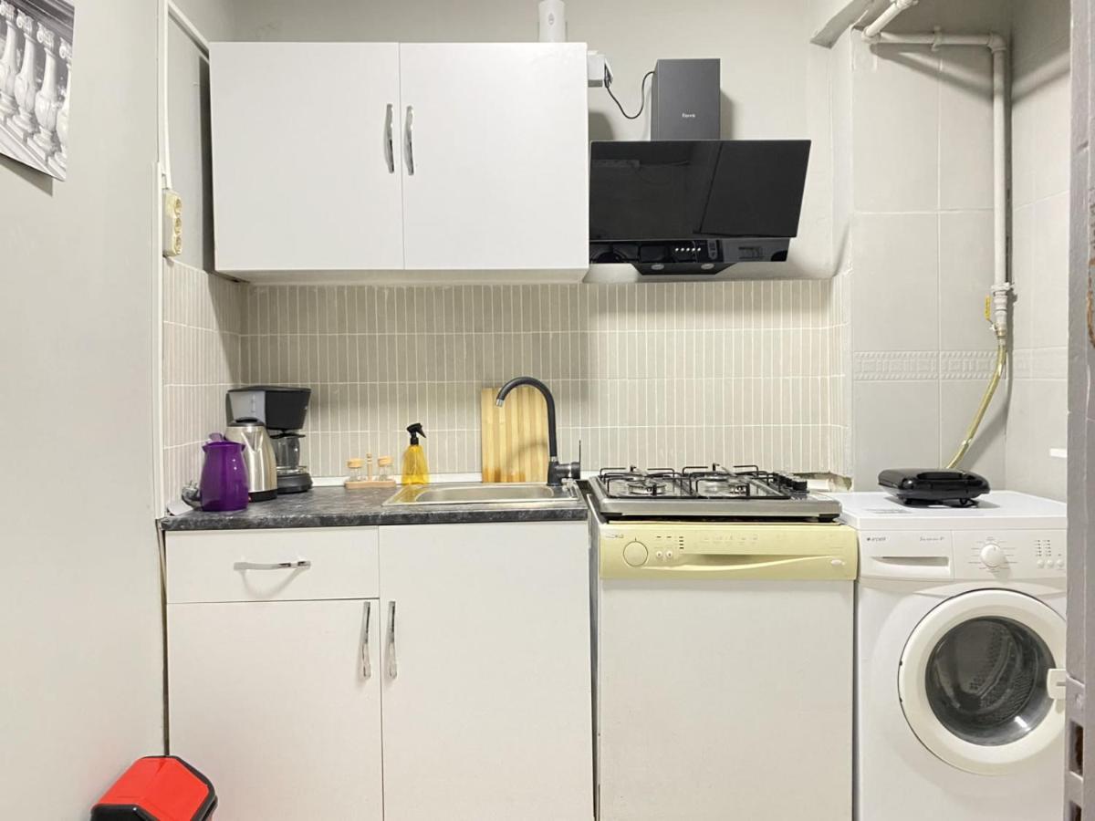 Charming Flat With Balcony In Sinanpasa Besiktas Istanbul Exterior photo