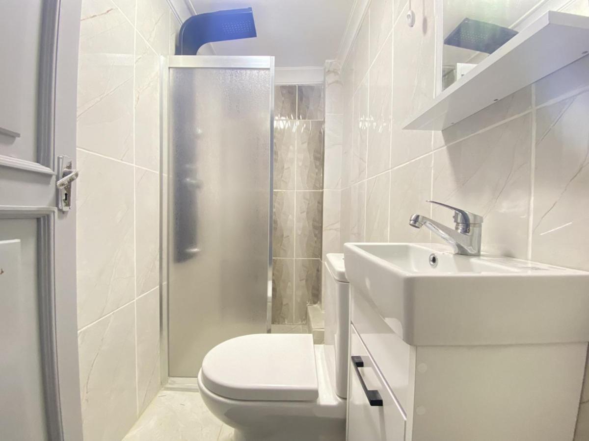 Charming Flat With Balcony In Sinanpasa Besiktas Istanbul Exterior photo
